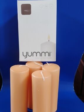 Yummi Unscented Pillar Candles - Peach